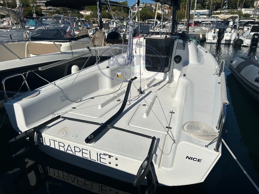 slider 1 Beneteau First 24